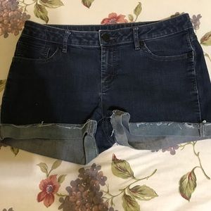 Jennifer Lopez shorts